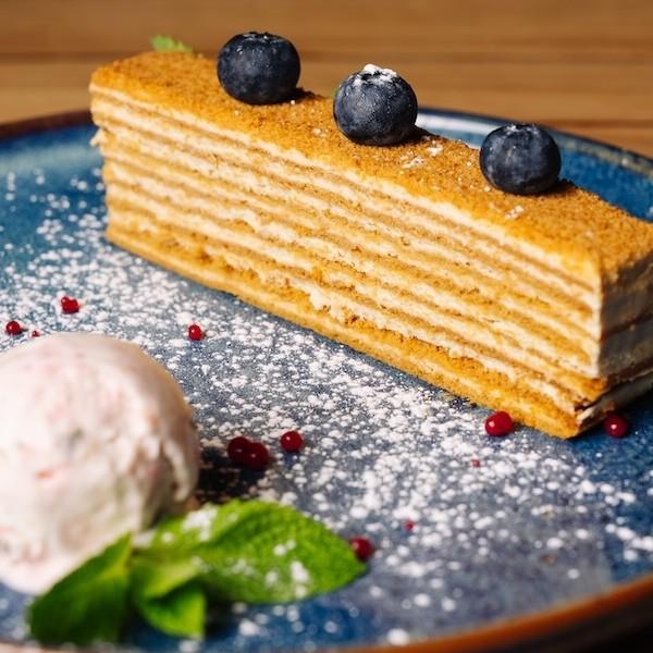 Honey cake with ice cream